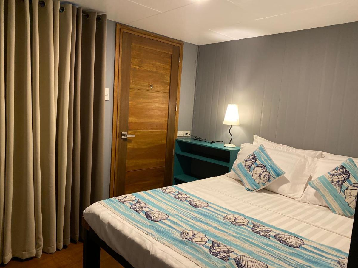 Happy Camper Hostel كورون المظهر الخارجي الصورة